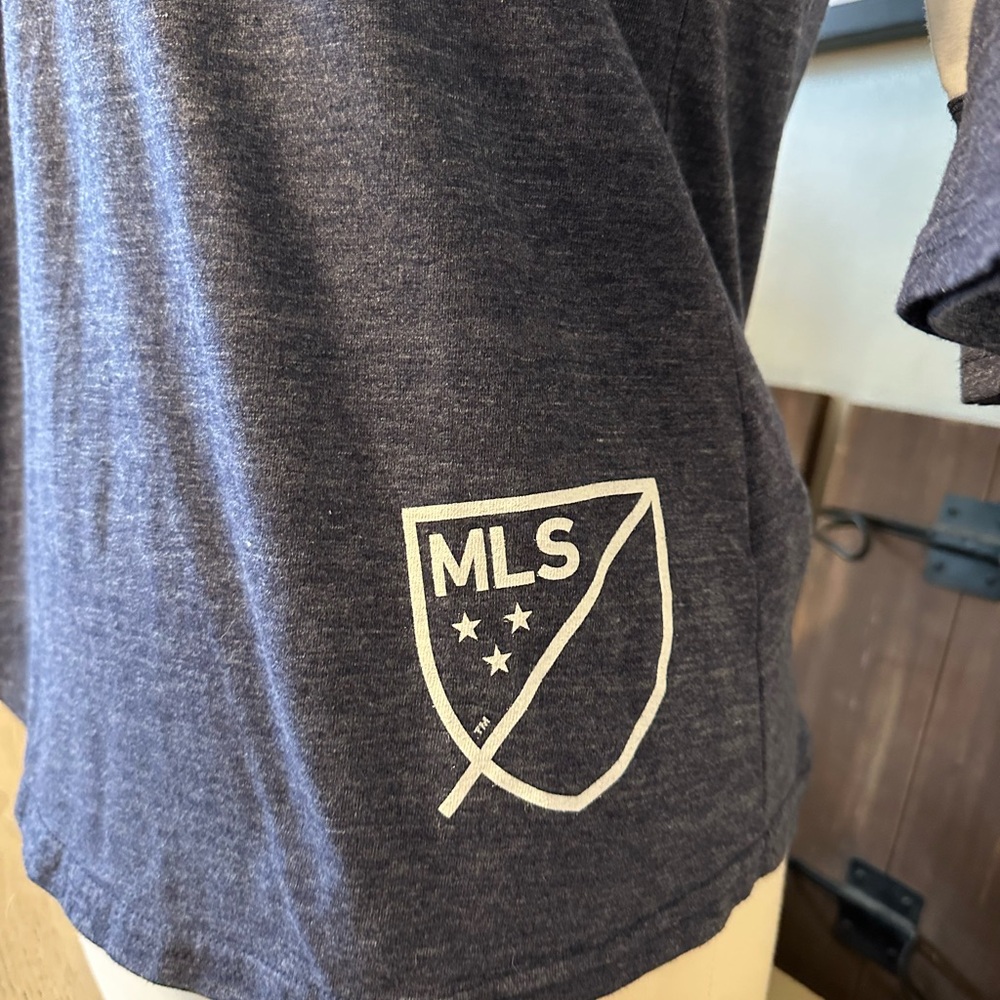 Nashville SC Navy and White Half Sleeve Tee SM - Picture 2 of 11